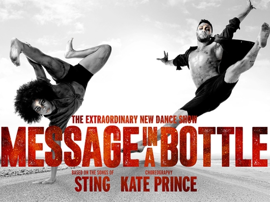 Dans- en theatershow Message In A Bottle - DeLaMar in Amsterdam